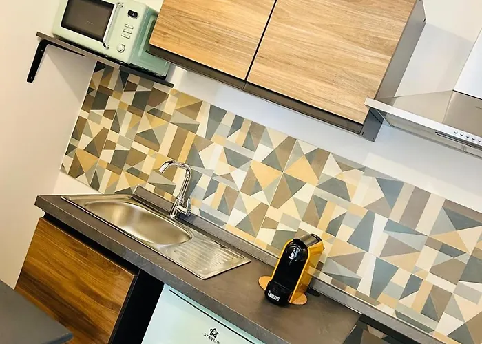 And Breakfast Laberinto 4*