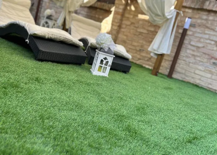 And Breakfast Laberinto 4*